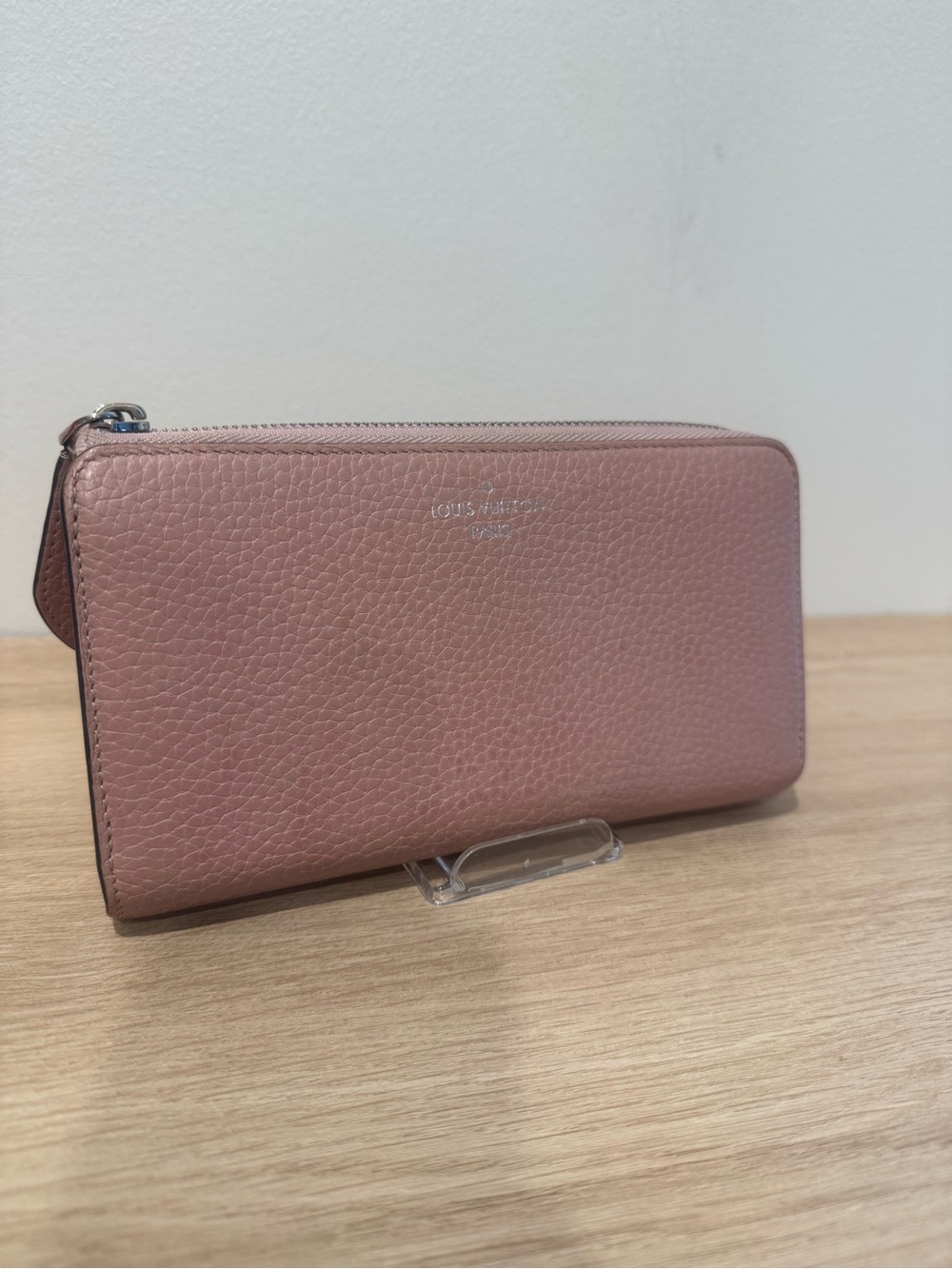 Louis Vuitton Rose Pink Pebbled Leather Zip-Around Wallet
